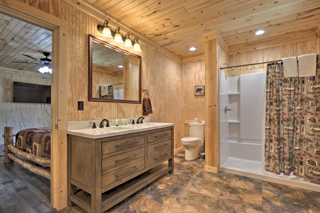 Gatlinburg Cabin With Loft And Game Room 1 Mi To Town Eksteriør billede