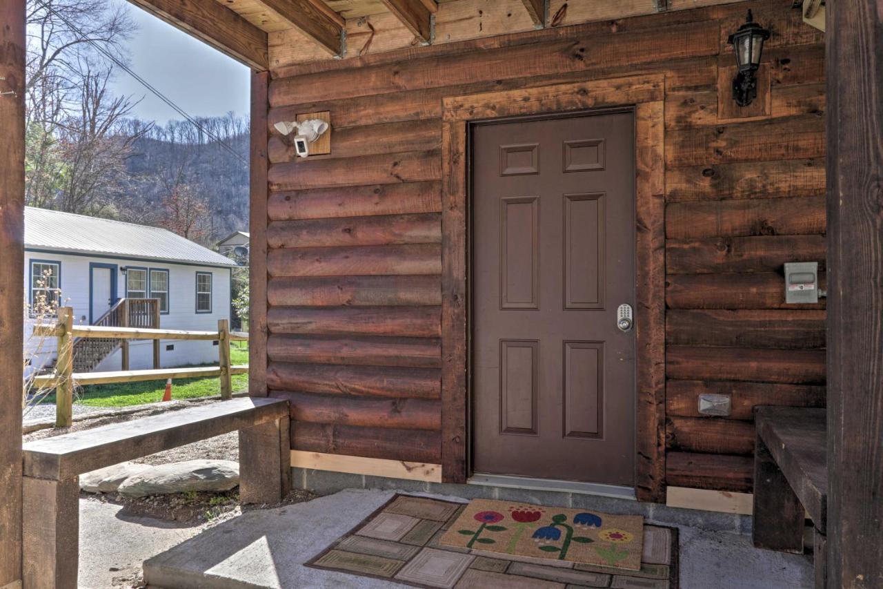 Gatlinburg Cabin With Loft And Game Room 1 Mi To Town Eksteriør billede