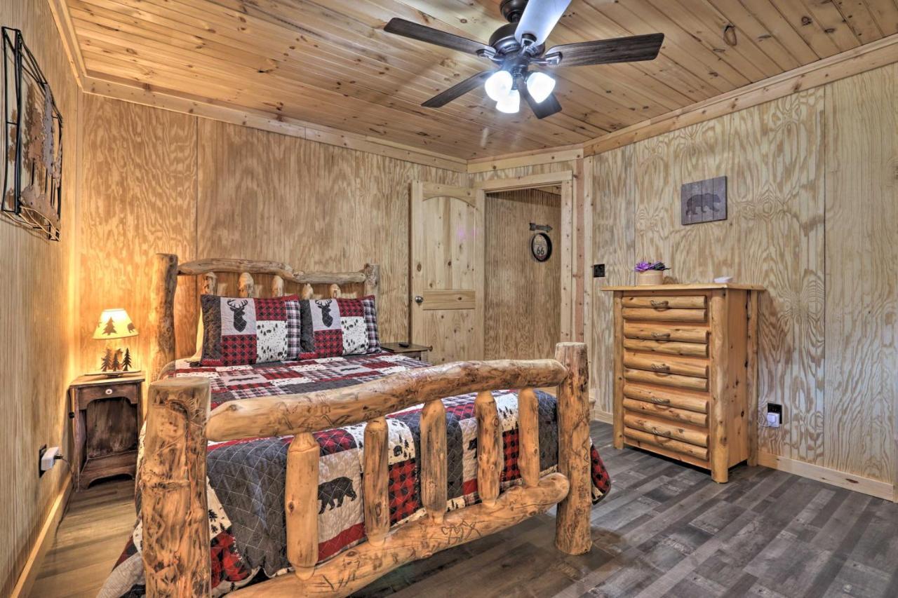 Gatlinburg Cabin With Loft And Game Room 1 Mi To Town Eksteriør billede