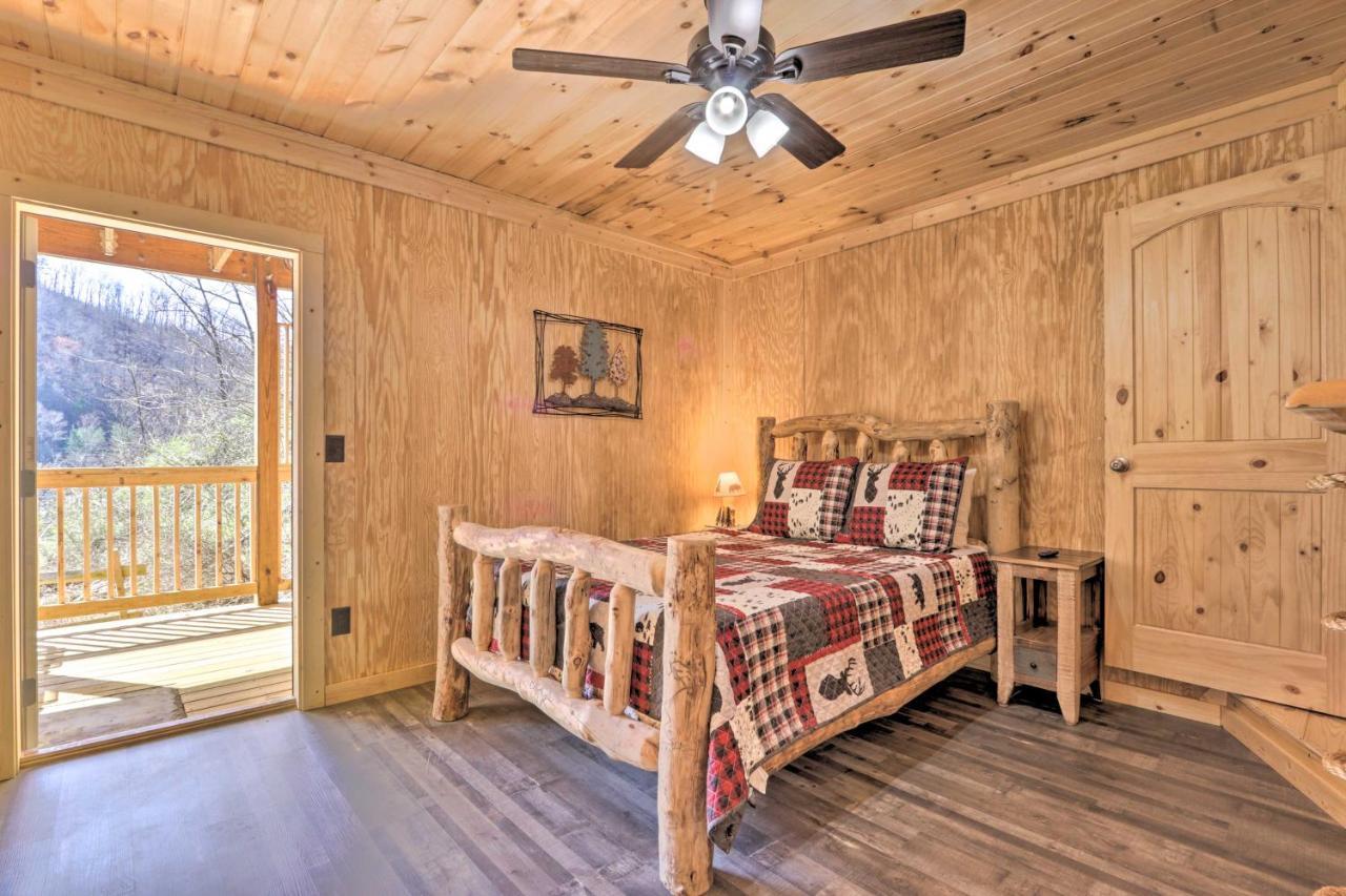 Gatlinburg Cabin With Loft And Game Room 1 Mi To Town Eksteriør billede